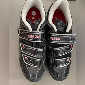 Pearl Izumi biking cycling shoes Peloton - size 39 (8.5-9)